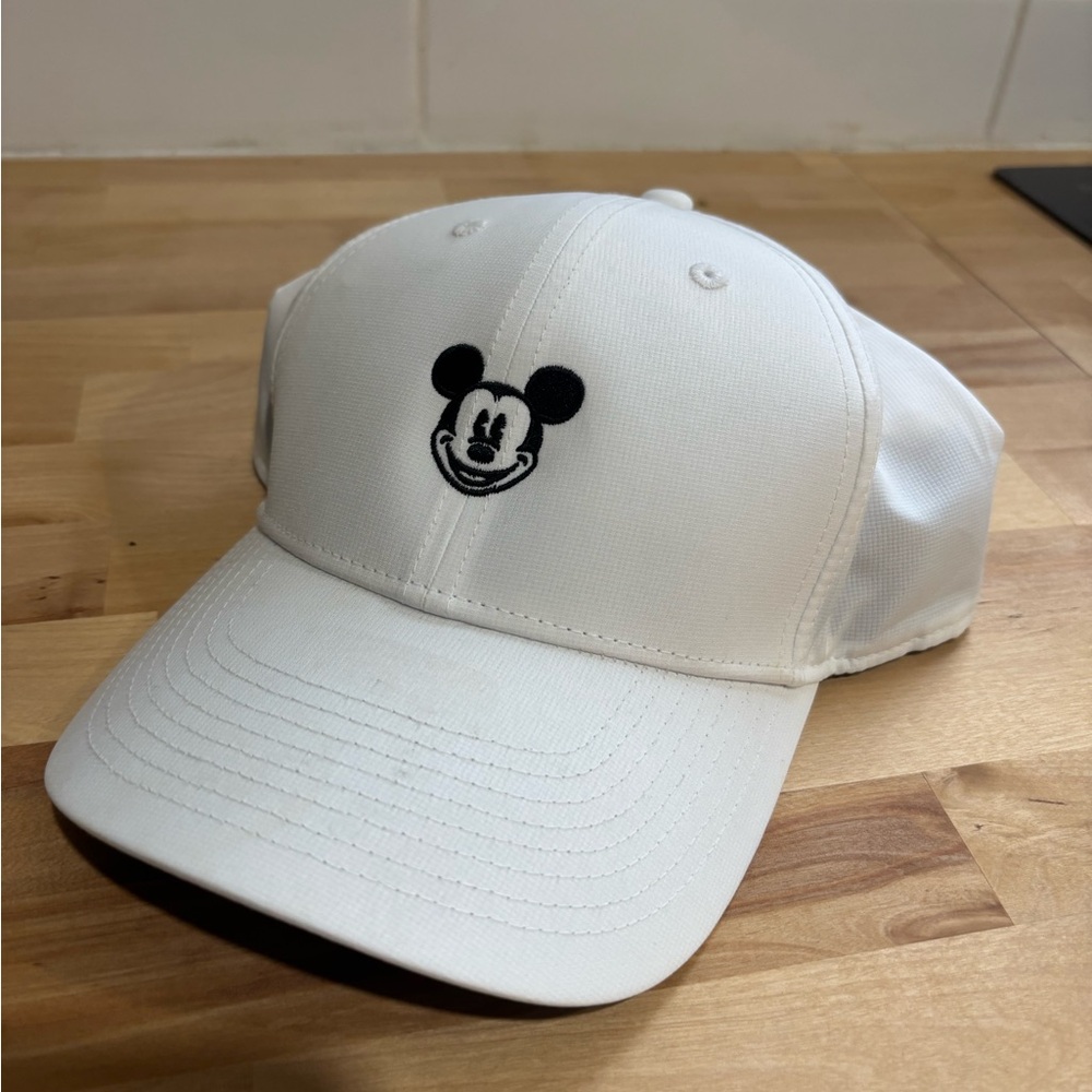Nike Golf White Cap with Mickey Mouse Logo